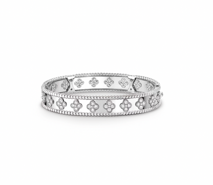 Perlée clovers bracelet, rhodium plated 18K white gold, round diamonds, medium model; diamond quality DEF, IF to VVS.