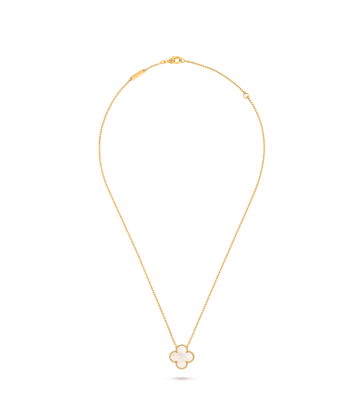 Vintage Alhambra pendant, 18K yellow gold, white mother-of-pearl.
