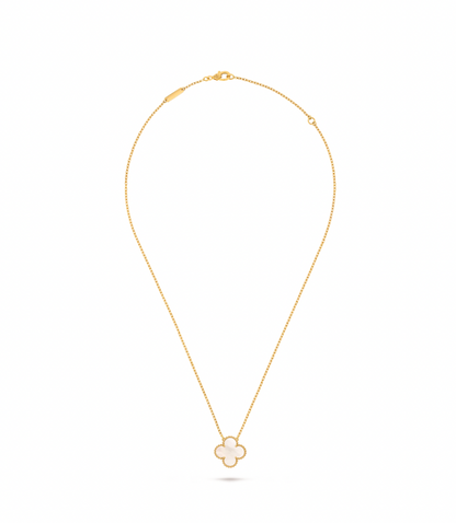 Vintage Alhambra pendant, 18K yellow gold, white mother-of-pearl.